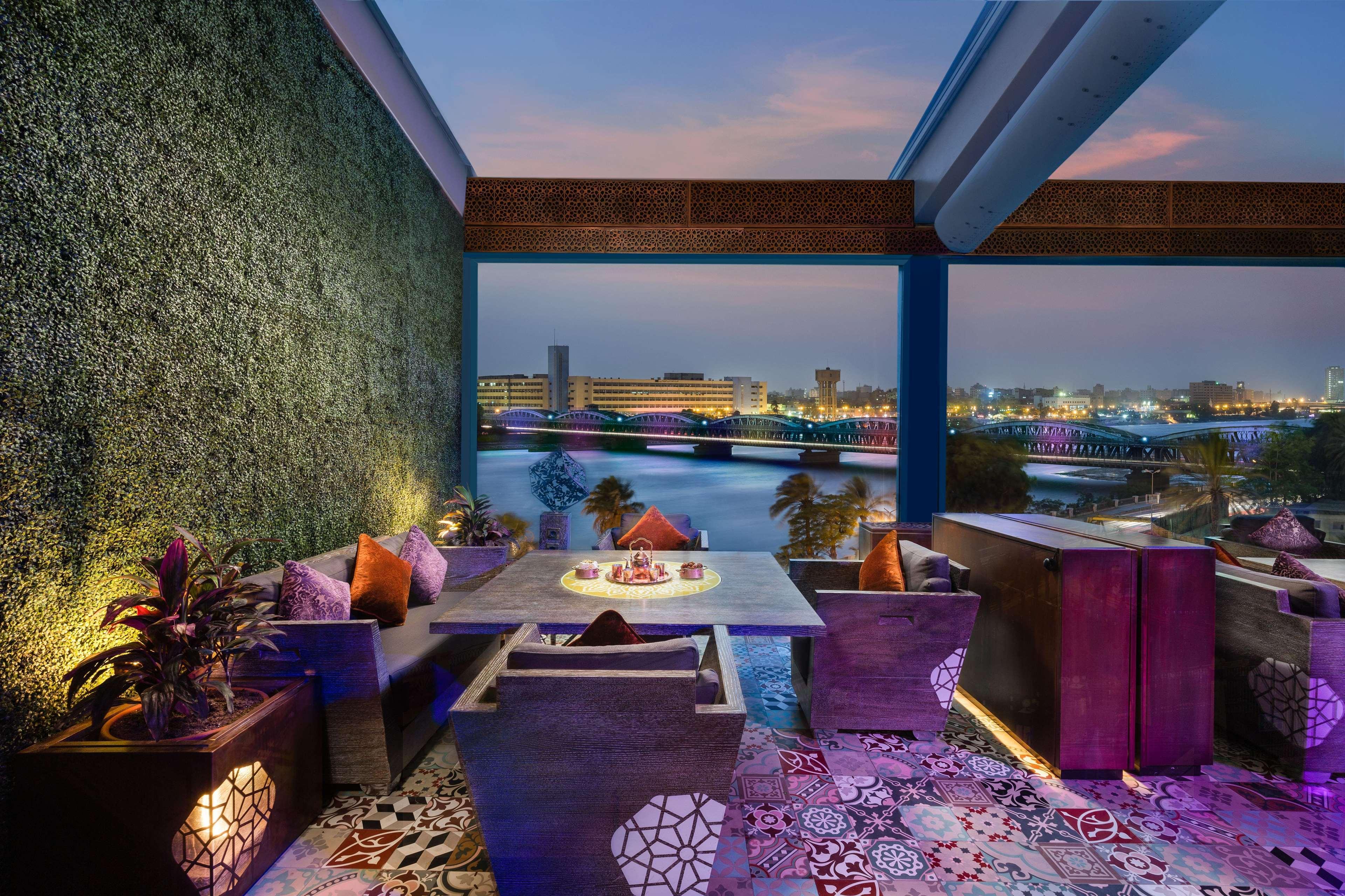 Fairmont Nile Отель