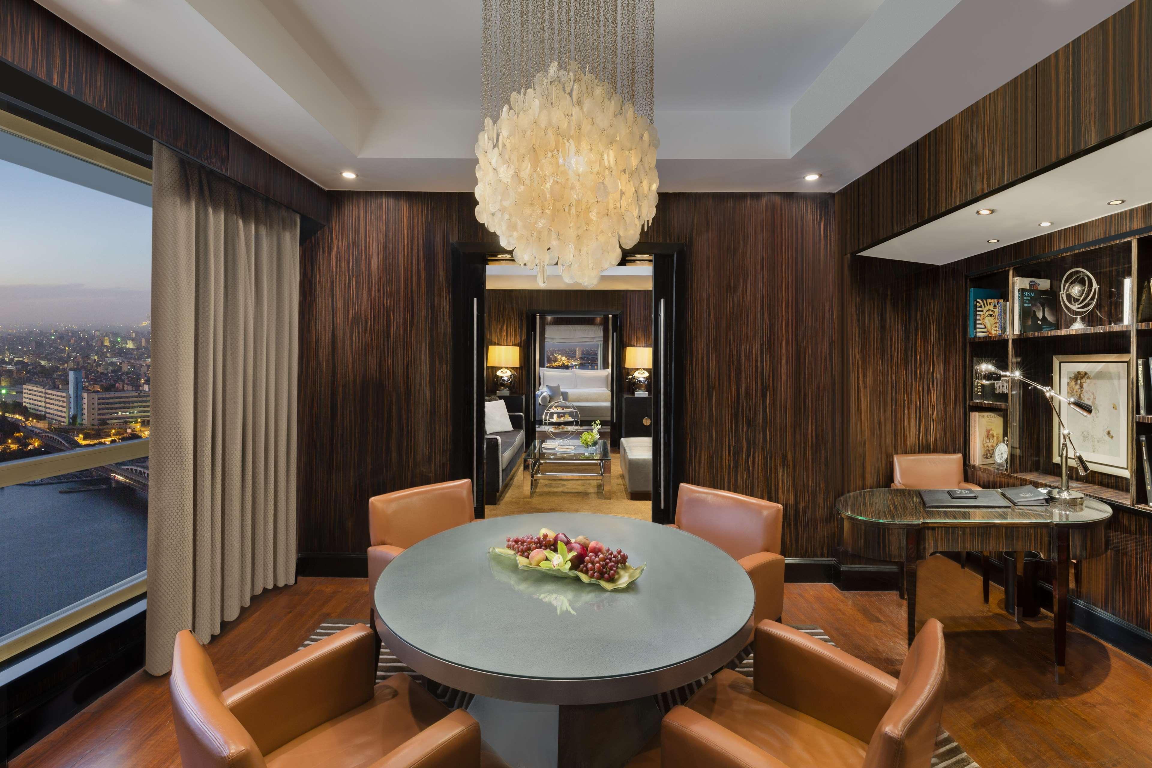 Отель Fairmont Nile Каир